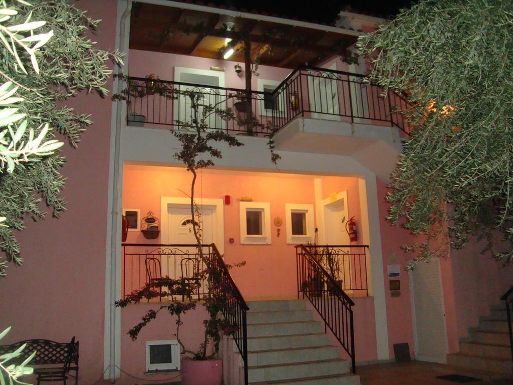 Elpida Studio Trapezaki  Exterior photo